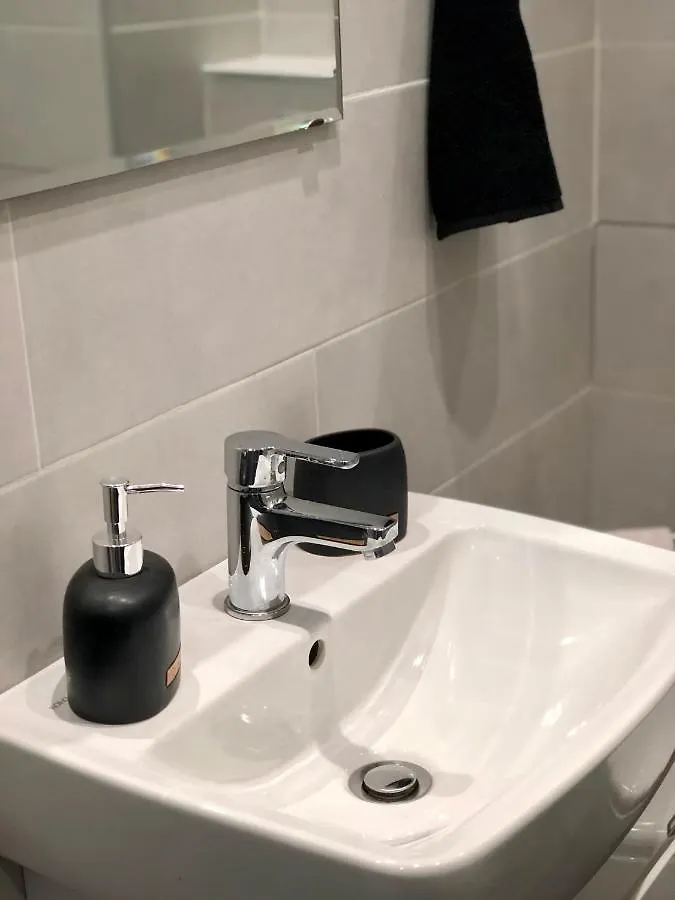 Spacious Modern Vintage Flat In The Heart Of Sofia
